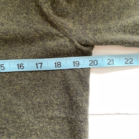 J Crew Wool Blend Green V-neck Pullover Sweater Item AC623 Size Small - Picture 9 of 10